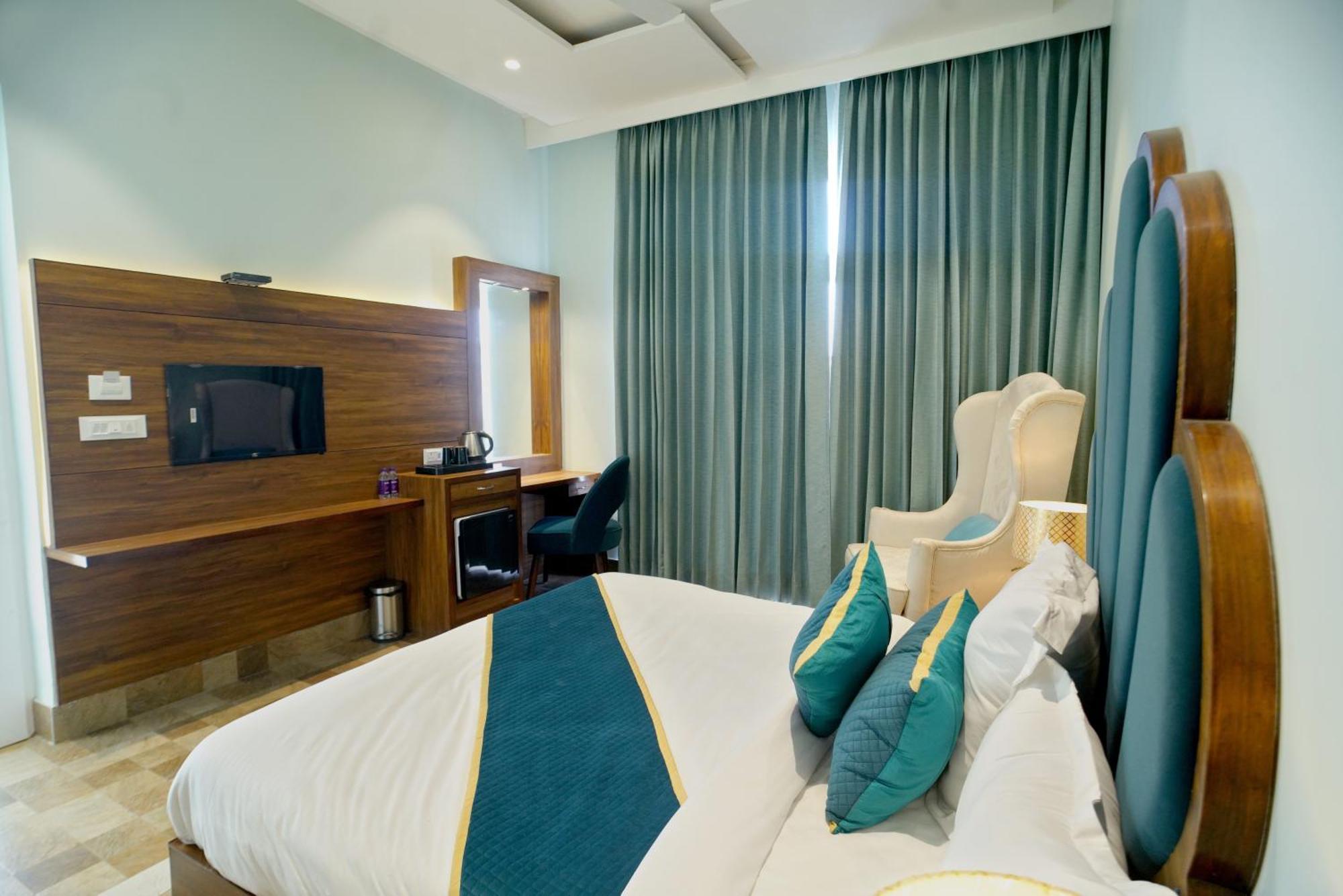 5 States Resort Amritsar Bagian luar foto